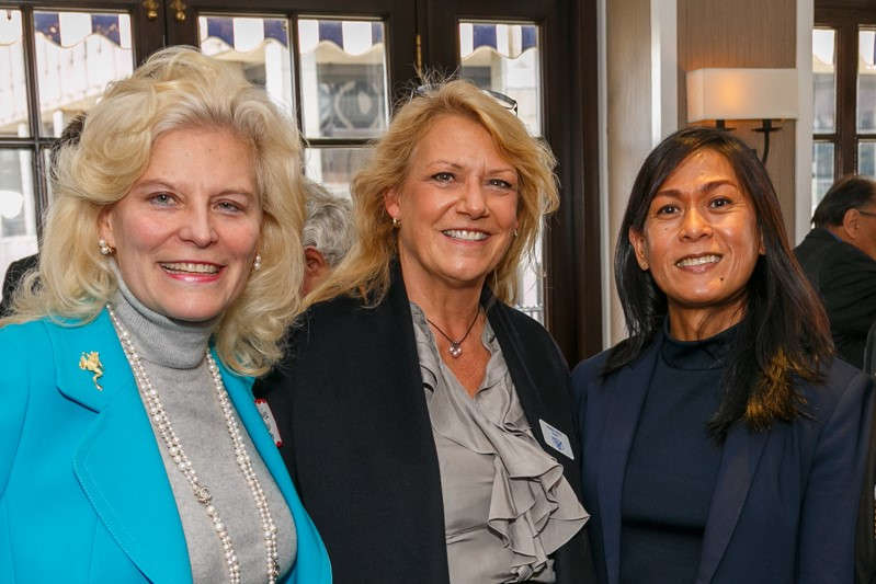 Jennifer Wilson, Karen Berg, Maya Cayaba
