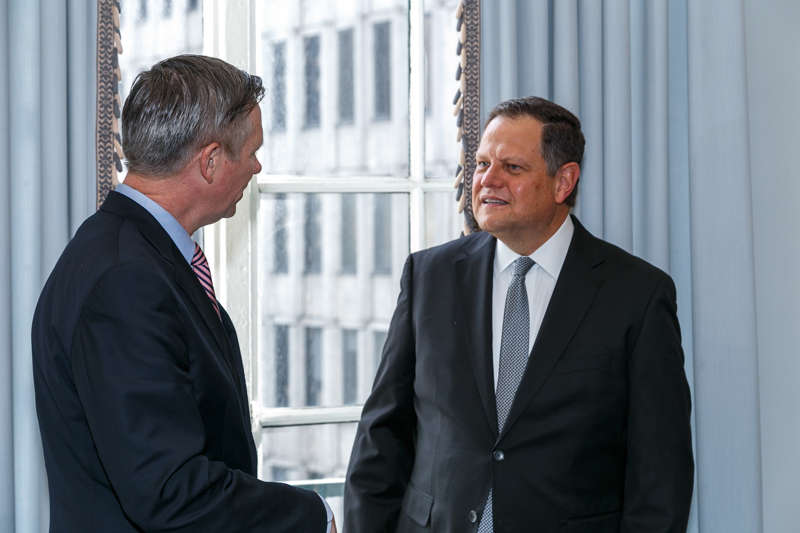 David Davenport, Enrique Beltranena