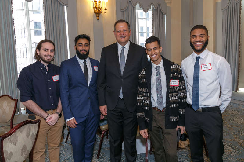 Enrique Beltranena and the students from Vaughn College of Aeronautics and Technology